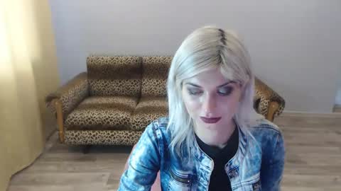 sexybeatriice online show from 01/07/25, 10:22