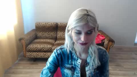 sexybeatriice online show from 02/24/25, 07:11