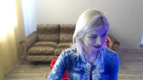sexybeatriice online show from 02/25/25, 07:20