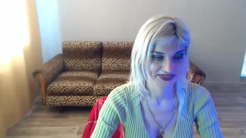 sexybeatriice online show from 02/25/25, 10:26