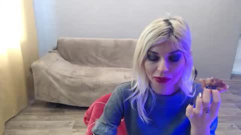 sexybeatriice online show from 01/17/26, 07:24