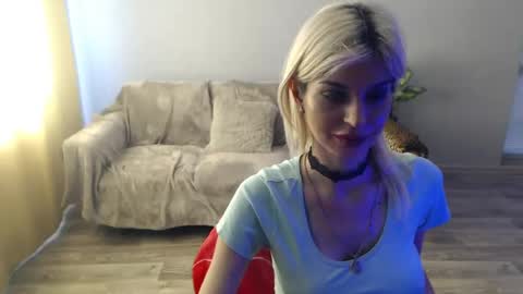 Snapshot of sexybeatriice chatting on 07/17/26, 06:42 sexybeatriice online show from 07/17/26, 06:42