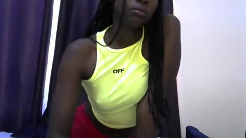 Snapshot of sexybilha483 chatting on 10/11/25, 06:23 Sexybilha483 online show from 10/11/25, 06:23