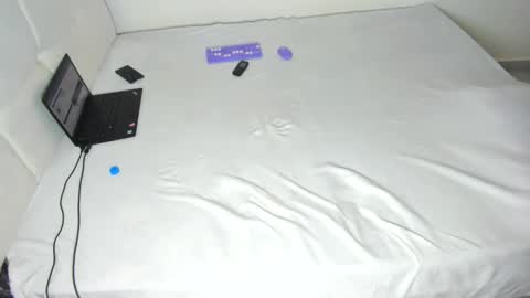 Snapshot of sexybootydoll chatting on 06/10/26, 12:37 sexybootydoll online show from 06/10/26, 12:37