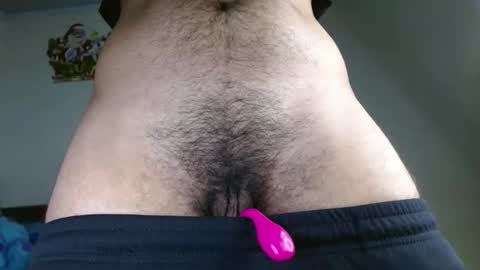 Snapshot of sexyboy_bigclit chatting on 02/16/26, 11:01 Iker online show from 02/16/26, 11:01