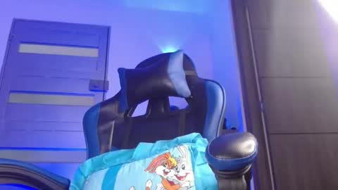 Snapshot of sexyboy_bigclit chatting on 05/16/26, 01:10 Iker online show from 05/16/26, 01:10
