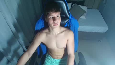 owen sky online show from 10/06/25, 12:13