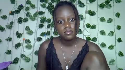 Snapshot of sexybree_love chatting on 12/23/24, 10:23 sexybree_love online show from 12/23/24, 10:23