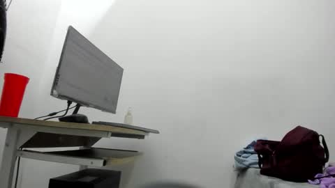 sexybrown_2005 online show from 11/09/25, 12:31