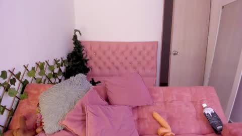 Snapshot of sexybrunnetem chatting on 11/26/25, 11:39 sofia online show from 11/26/25, 11:39