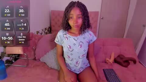 Snapshot of sexybrunnetem chatting on 02/10/26, 07:12 sofia online show from 02/10/26, 07:12