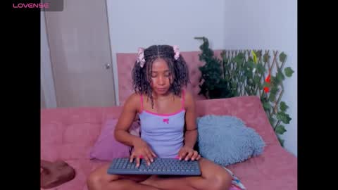Snapshot of sexybrunnetem chatting on 02/14/26, 07:05 sofia online show from 02/14/26, 07:05