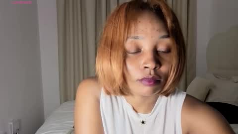 Snapshot of sexycabdy chatting on 10/19/25, 05:02 sexycabdy online show from 10/19/25, 05:02