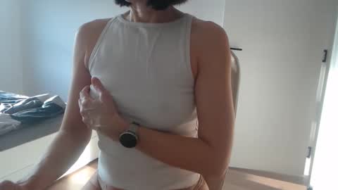 AnnafromVenus online show from 12/18/25, 07:47