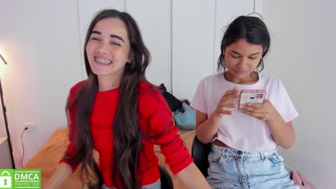chanell and yina online show from 01/06/25, 03:51