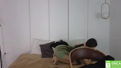 chanell and yina online show from 10/14/25, 01:12