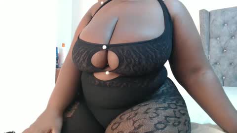 sexychocco online show from 02/08/25, 10:08