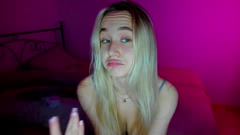 Sophia online show from 12/07/24, 07:32