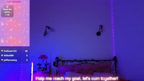 Sophia online show from 10/09/25, 06:55