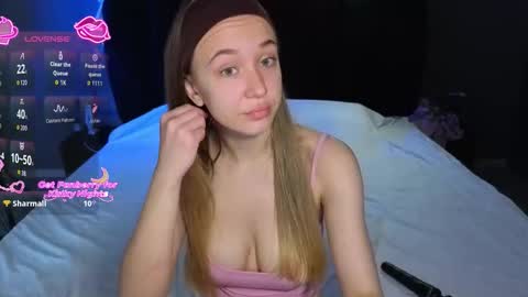 Snapshot of sexycocobutt chatting on 03/28/26, 01:33 Sophia online show from 03/28/26, 01:33