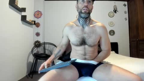 Snapshot of sexycolombian2022 chatting on 02/23/26, 01:08 Antonioylola online show from 02/23/26, 01:08