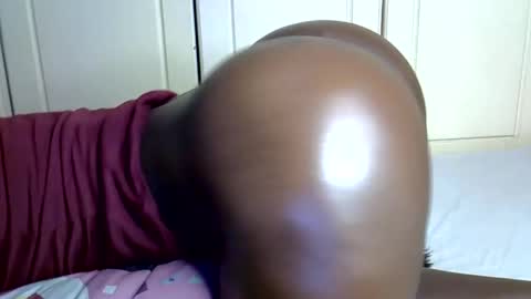 Snapshot of sexycurvy_2580 chatting on 05/31/26, 04:20 Sexycurvy 2580 online show from 05/31/26, 04:20