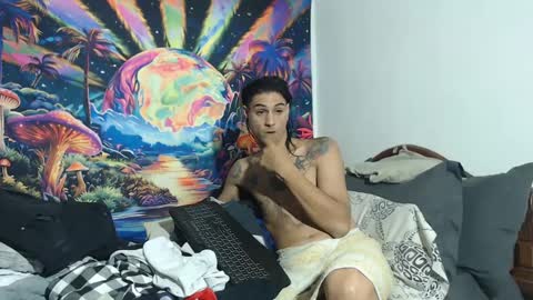 Snapshot of sexydarkhunter2 chatting on 09/29/25, 11:09 Mike online show from 09/29/25, 11:09