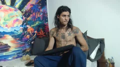 Snapshot of sexydarkhunter2 chatting on 11/06/25, 12:22 Mike online show from 11/06/25, 12:22