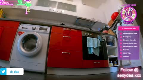 XDA   online show from 10/30/25, 12:50