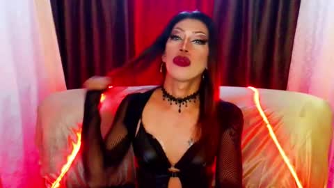 Devine online show from 07/10/26, 08:33