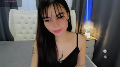 Snapshot of sexydollfox chatting on 02/18/25, 01:32 sexydollfox online show from 02/18/25, 01:32