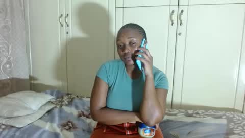 Snapshot of sexydollsx chatting on 10/28/25, 07:16 sexydollsx online show from 10/28/25, 07:16