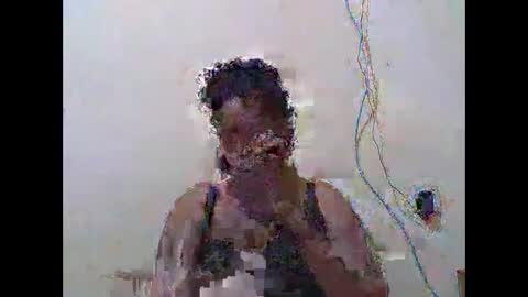 Snapshot of sexydove2 chatting on 02/14/26, 03:47 EMILY online show from 02/14/26, 03:47