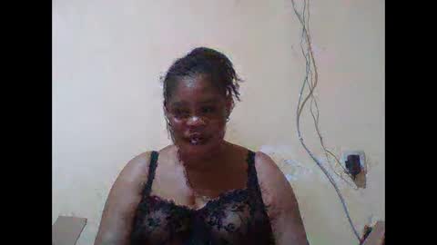 Snapshot of sexydove2 chatting on 03/15/26, 06:36 EMILY online show from 03/15/26, 06:36