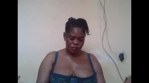 Snapshot of sexydove2 chatting on 03/16/26, 06:28 EMILY online show from 03/16/26, 06:28