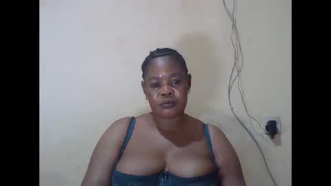 Snapshot of sexydove2 chatting on 03/22/26, 06:11 EMILY online show from 03/22/26, 06:11
