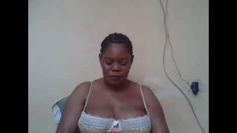 Snapshot of sexydove2 chatting on 03/25/26, 06:41 EMILY online show from 03/25/26, 06:41