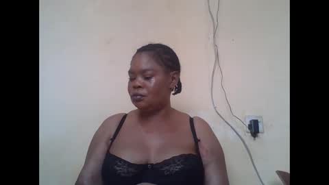 Snapshot of sexydove2 chatting on 03/30/26, 06:36 EMILY online show from 03/30/26, 06:36
