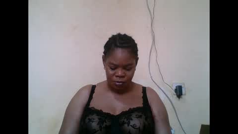 Snapshot of sexydove2 chatting on 04/02/26, 06:22 EMILY online show from 04/02/26, 06:22