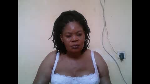 Snapshot of sexydove2 chatting on 04/15/26, 07:15 EMILY online show from 04/15/26, 07:15