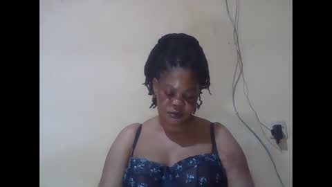 Snapshot of sexydove2 chatting on 04/18/26, 02:37 EMILY online show from 04/18/26, 02:37
