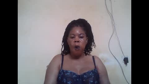 Snapshot of sexydove2 chatting on 05/17/26, 06:55 EMILY online show from 05/17/26, 06:55