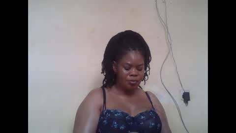 Snapshot of sexydove2 chatting on 06/01/26, 06:37 EMILY online show from 06/01/26, 06:37