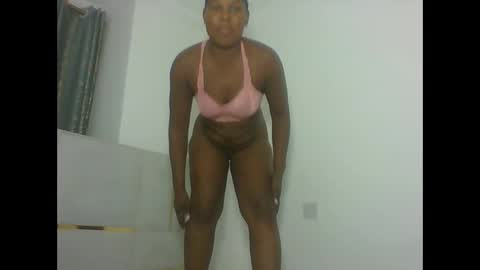 Snapshot of sexyebonygal chatting on 04/07/26, 06:41 QUINTER online show from 04/07/26, 06:41