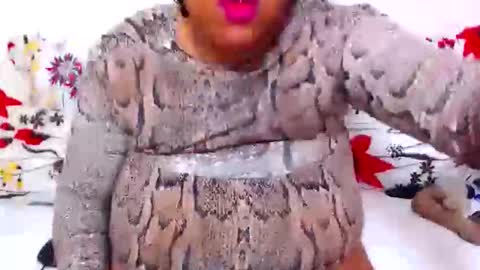 Snapshot of sexyebonylove89 chatting on 09/28/25, 12:43 sexyebonylove89 online show from 09/28/25, 12:43