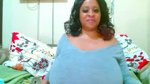 sexyebonylove89 online show from 04/26/26, 01:03