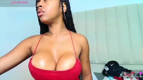 Snapshot of sexyebonyvip_ chatting on 12/05/25, 01:52 Vanessa online show from 12/05/25, 01:52