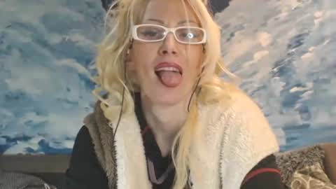 ENI pvt moan your name  WHEN I M NOT online you tell me in SNAPCHAT deal yes add me...  FREE TWITTER magiconline101...... online show from 02/19/25, 12:25