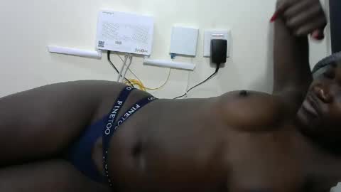 Snapshot of sexyfizzypop chatting on 11/24/25, 02:17 Fizzypop online show from 11/24/25, 02:17