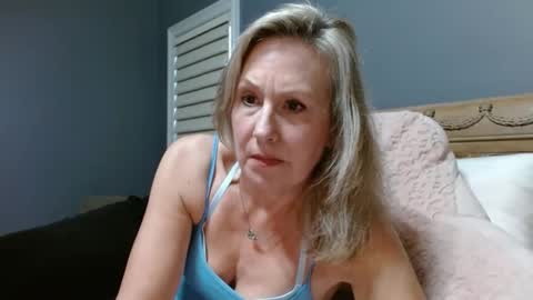 LisaisLuscious online show from 12/18/24, 03:00